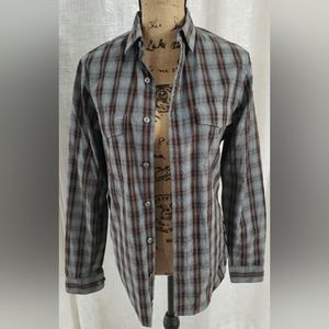 PERRY ELLIS BUTTON DOWN SHIRT
